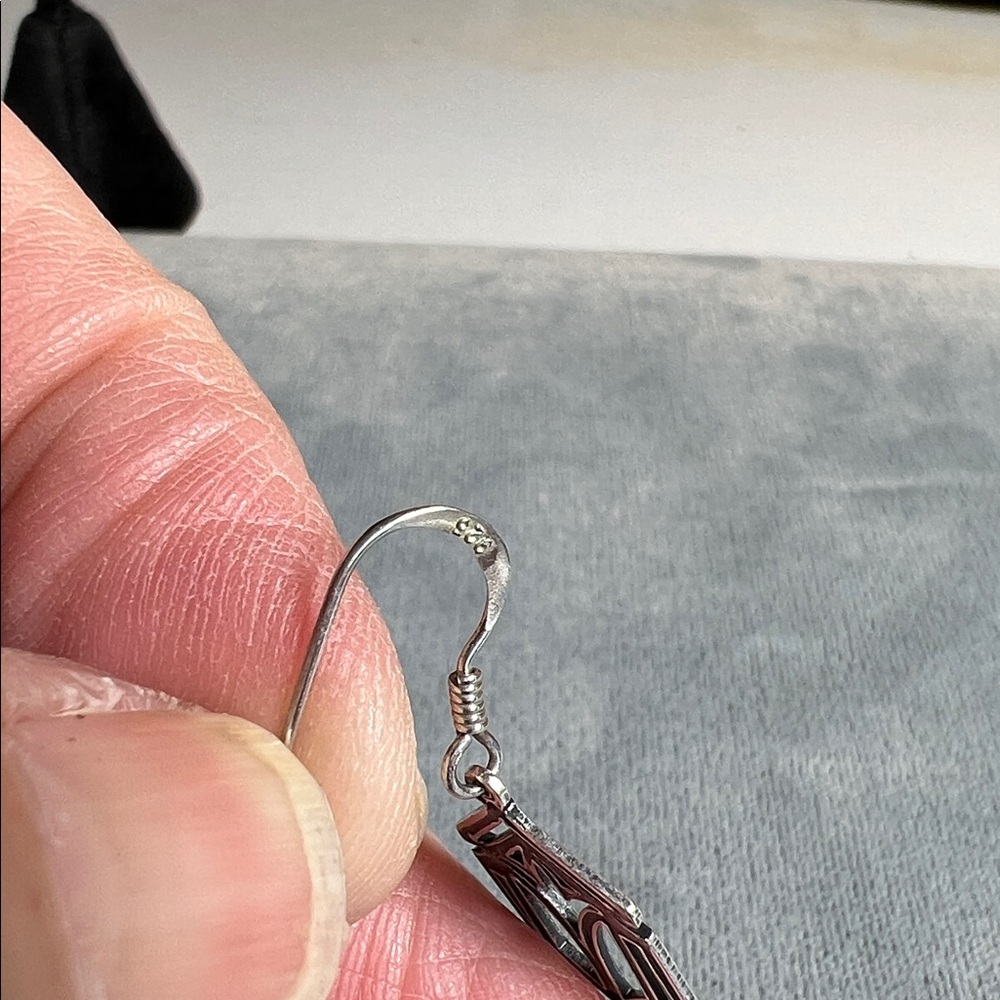 Art Deco inspired, oxidized Sterling 925 & freshwater pearl dangle earrings - Picture 5 of 8